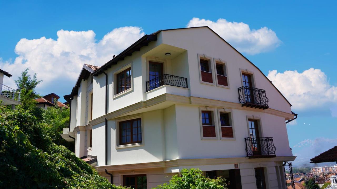 Hotel Castello Призрен Экстерьер фото