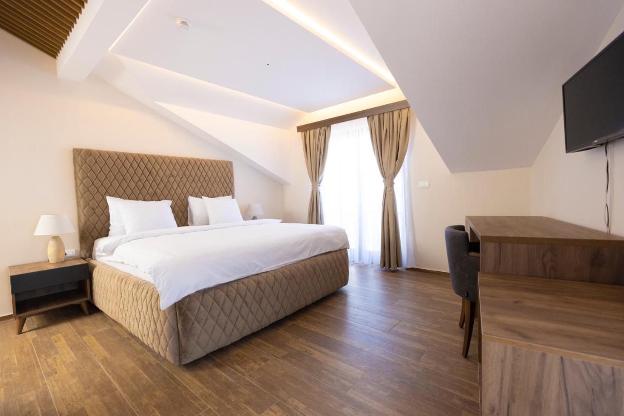 Hotel Castello Призрен Экстерьер фото
